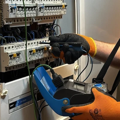 Pomiary elektryczne Konstancin-Jeziorna – badanie rozdzielnicy i instalacji elektrycznej